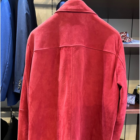 Miguel's Luxurious Red Suede Jacket - Picture 3 of 4